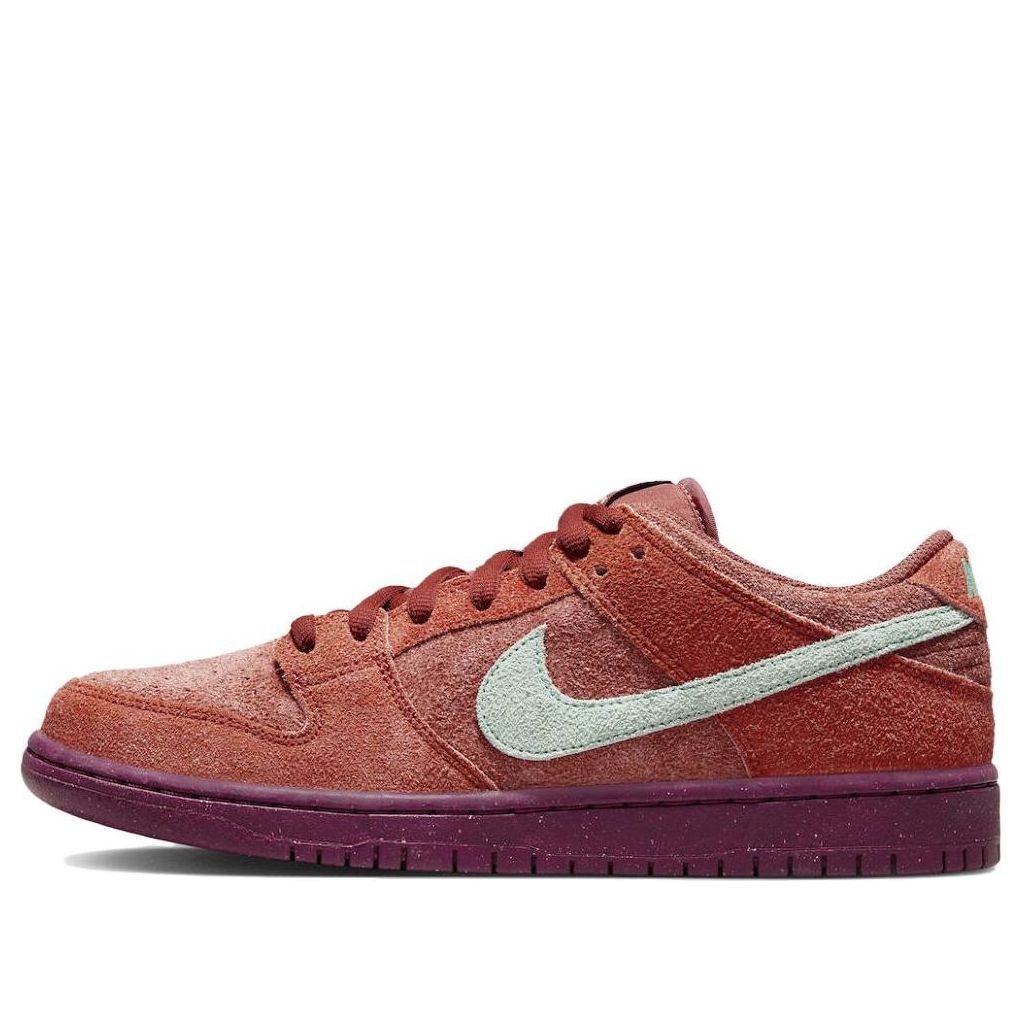 Nike SB Dunk Low 'Mystic Red Rosewood'  DV5429-601 Classic Sneakers